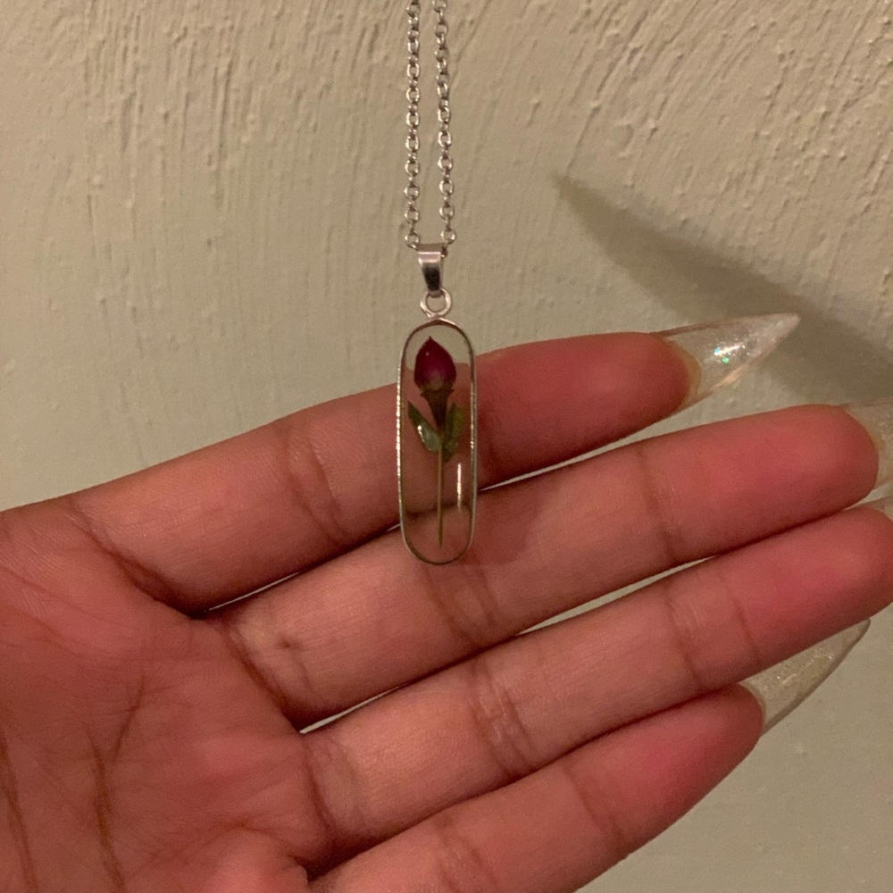 Rose necklace
